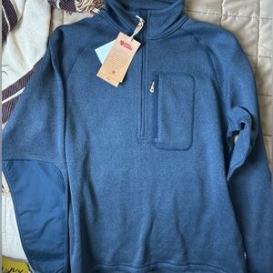 NWT Fjallraven Women’s Ovik Fleece Quarter Zip Large